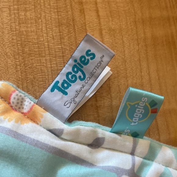 Nwot taggies Mary Meyer - Picture 2 of 5